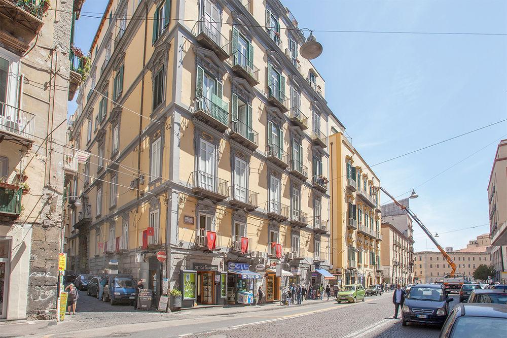 B&B L'Alloggio Dei Vassalli Napoli Exterior foto