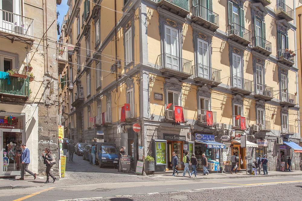 B&B L'Alloggio Dei Vassalli Napoli Exterior foto
